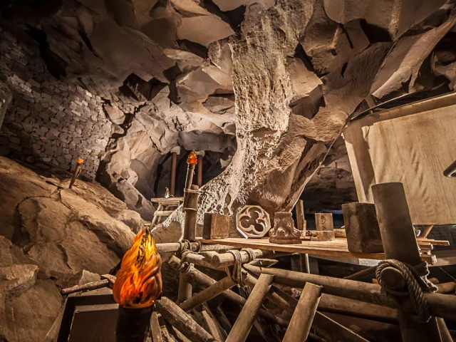 Grotte de la Pierre à Volvic