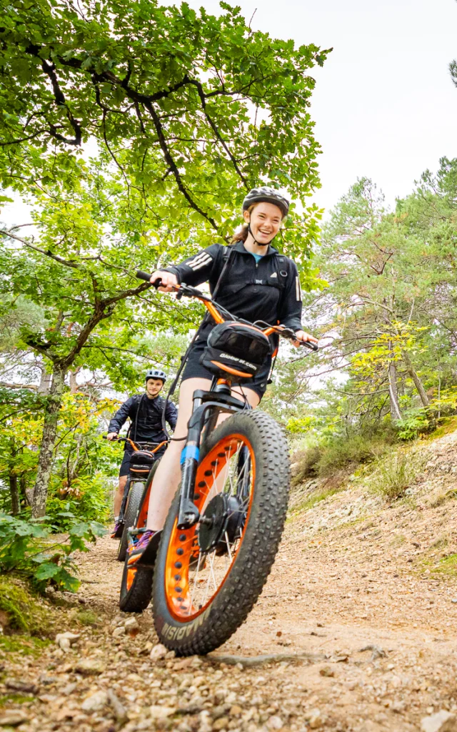 Trottinette électrique tout-terrain au Parc Ecureuil à Chatel Guyon