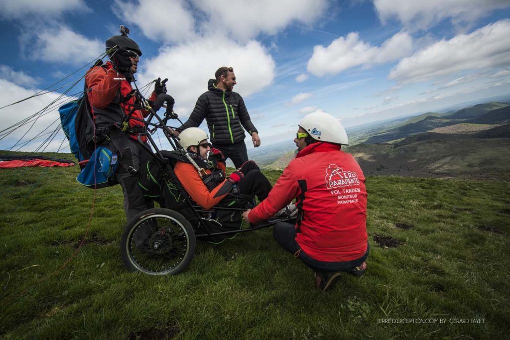 Aéroparapente Gleitschirmfliegen_Orcines