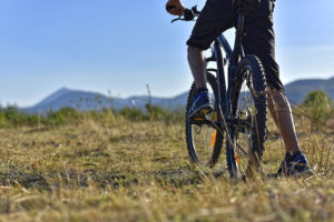 Mountain biking ©Henri Derus