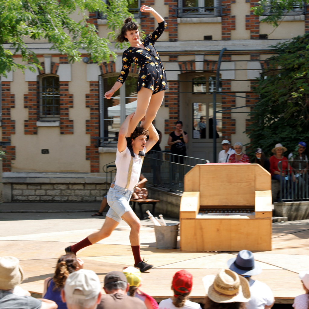 Spectacle “Etranges Etrangers”