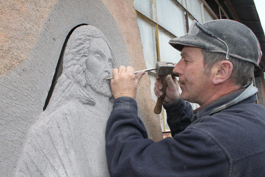 Atelier taille de pierre Volvic