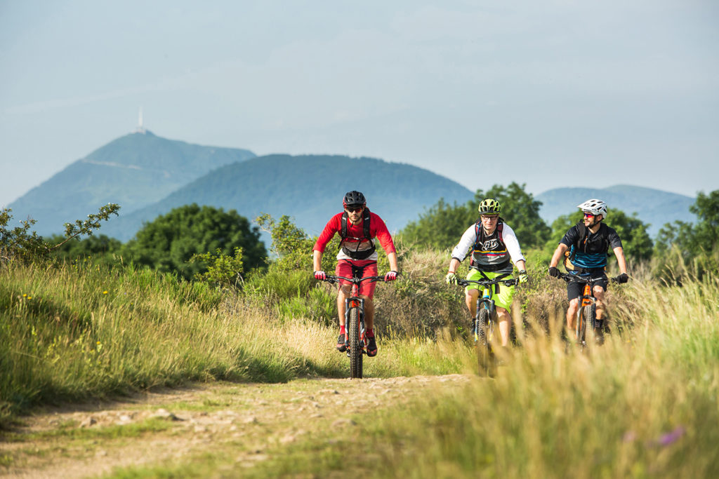 VTT sur la GTMC - Grande Traversée du Massif Central aux alentours de Volvic