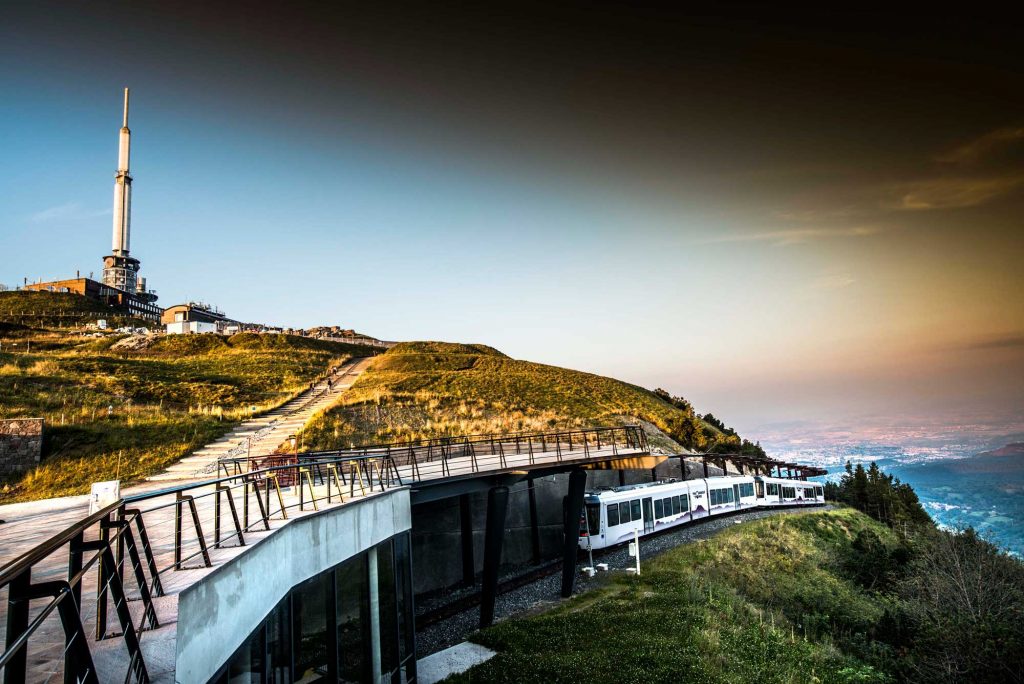 Panoramique des Dômes à Orcines