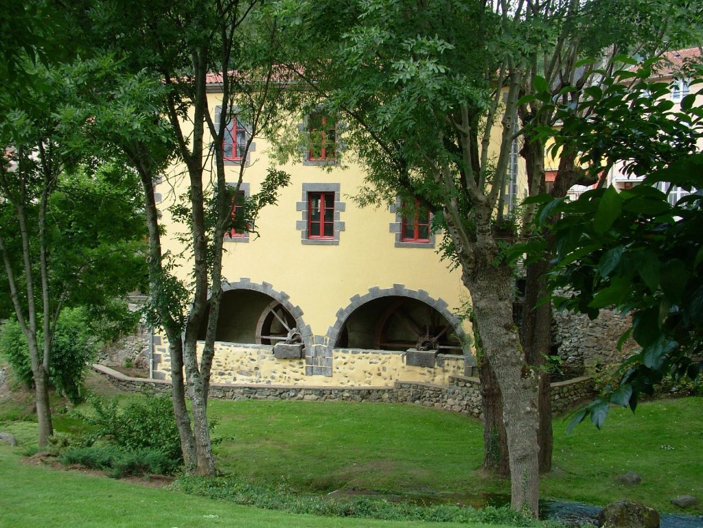 Moulin à eau à Sayat