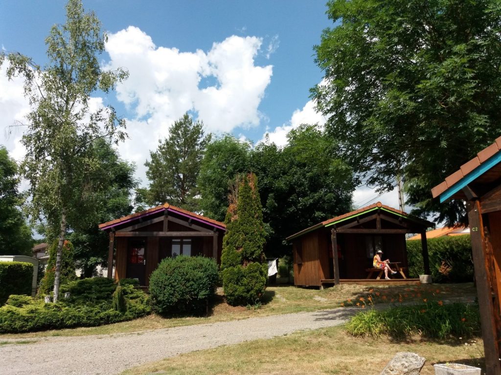 Camping du Colombier Chalets bois