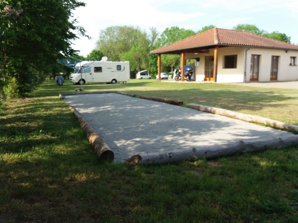 Camping du Colombier terrain pétanque