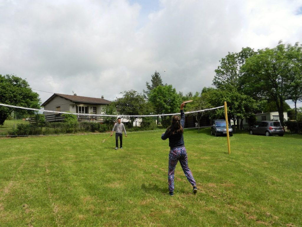 Camping du Colombier terrain de volley