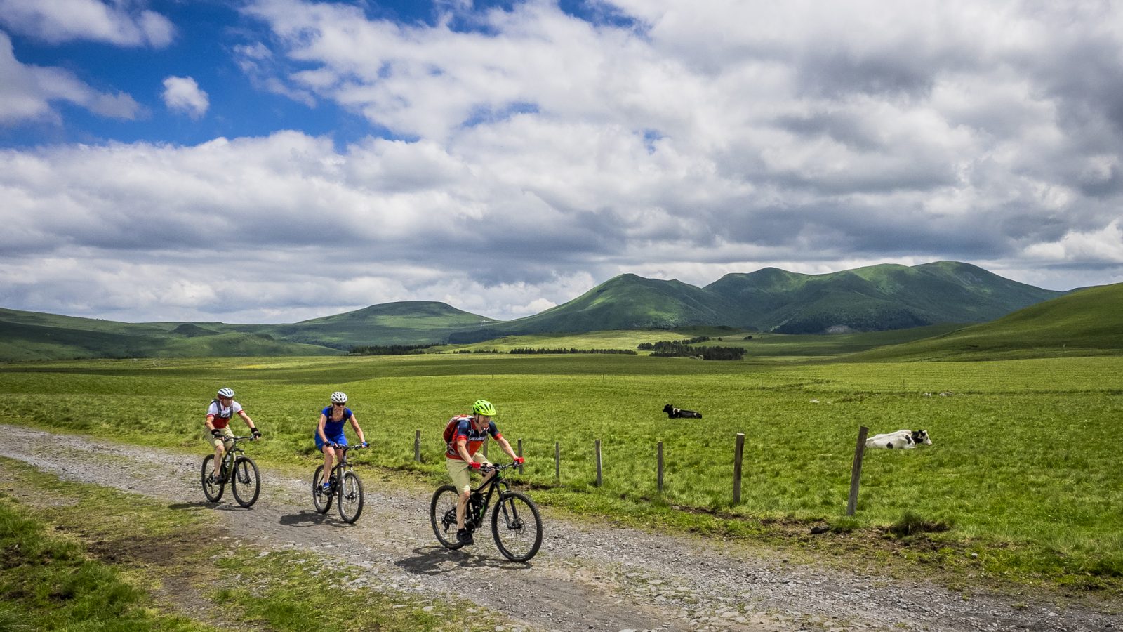 La Grande Traversée du Massif Central à VTT (GTMC-VTT) en 30 jours