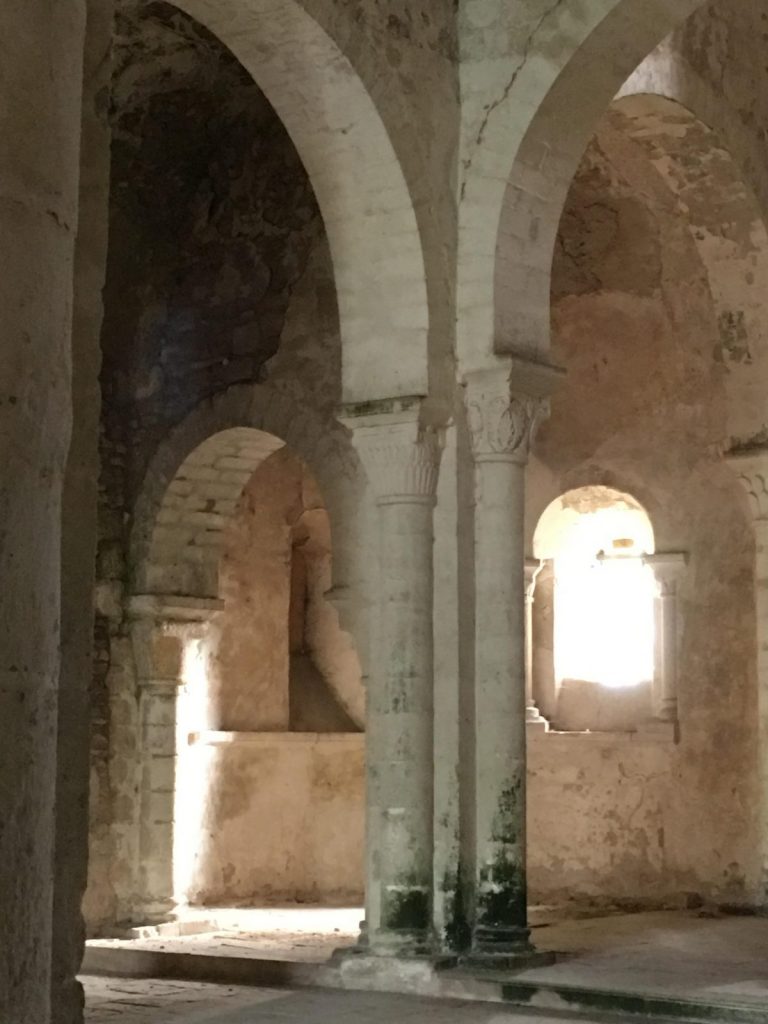 chapelle colonne 4.jpeg