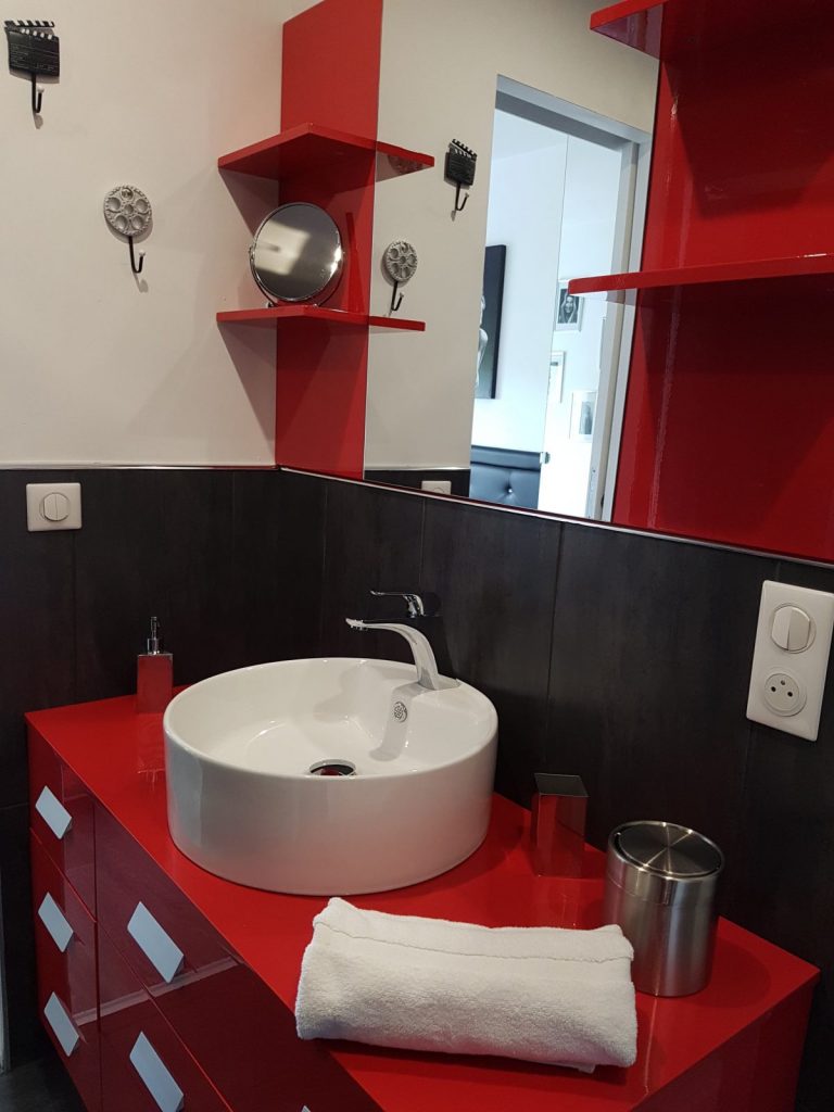 hippolits meublé Carioca salle de bain1.jpg
