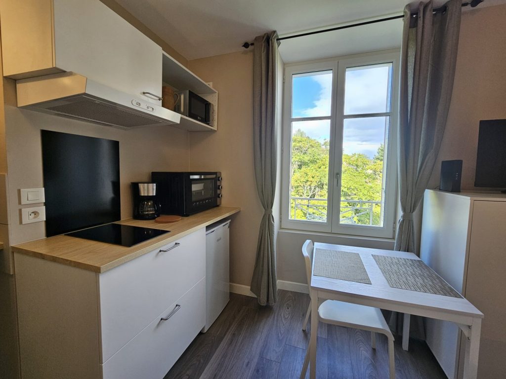 Meublé Grand Hôtel 518