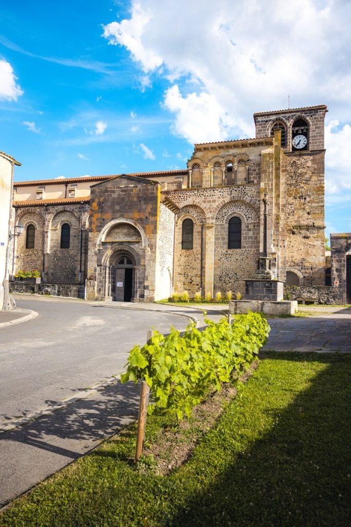 Journée départementales de l’archéologie : l’abbatiale saint-pierre de Mozac