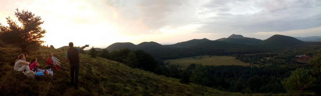 Les Randonnées coucher de soleil – Puy des Gouttes_Saint-Ours