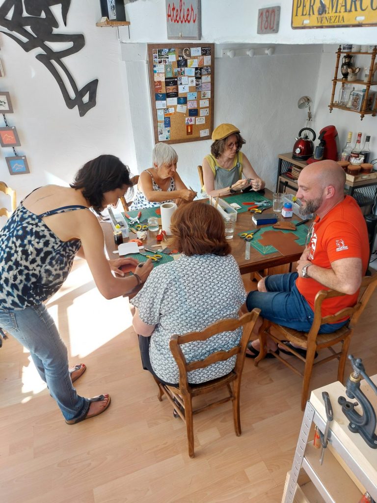 Atelier cuir