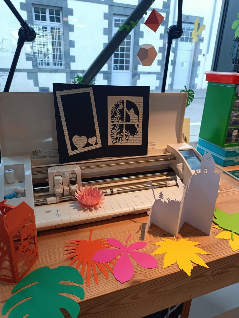 Fabrication Numérique- Atelier créatif avec la découpeuse numérique