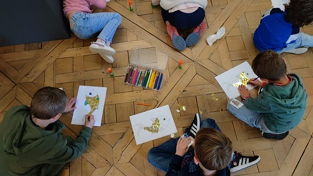 Visite créative – Sirènes d’or et poissons d’argent (4-11 ans)
