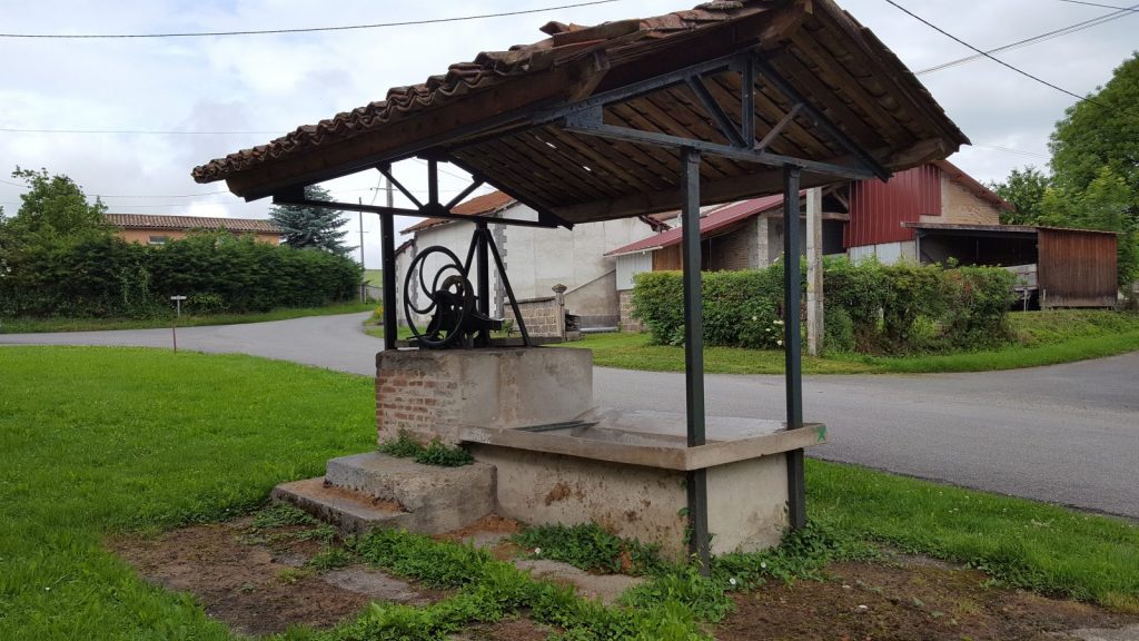 Lavoir – Circuit du petit patrimoine Luzillat