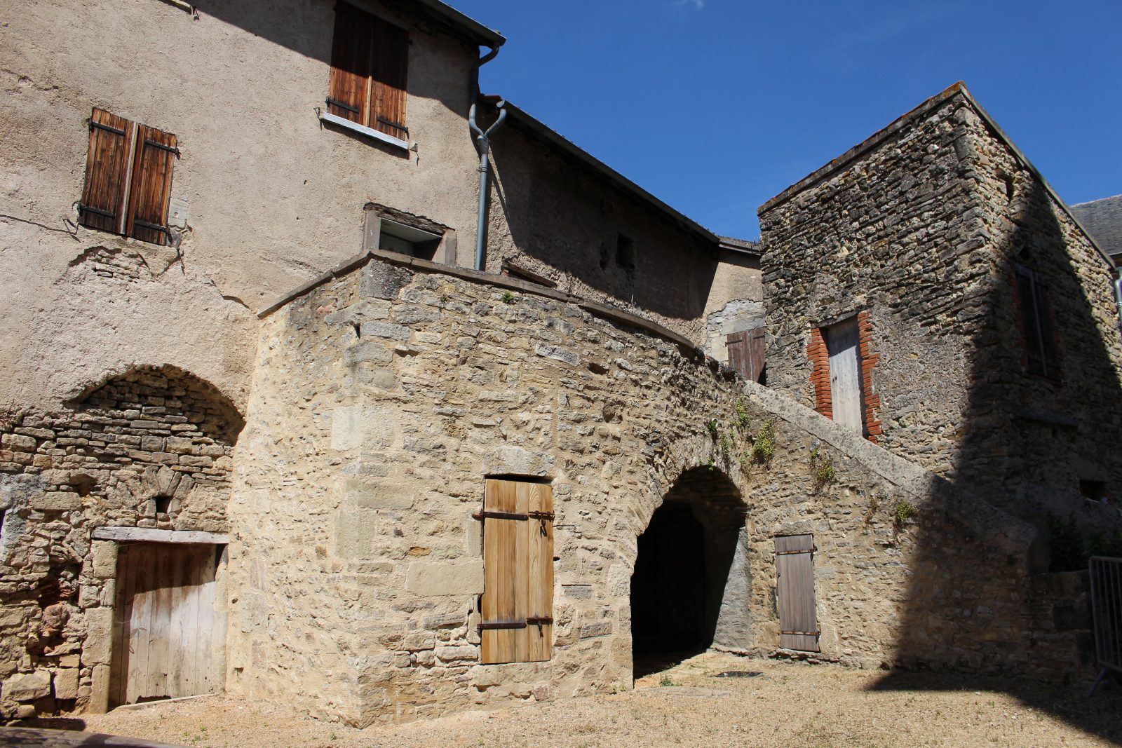 Parcours dans le bourg d’Artonne